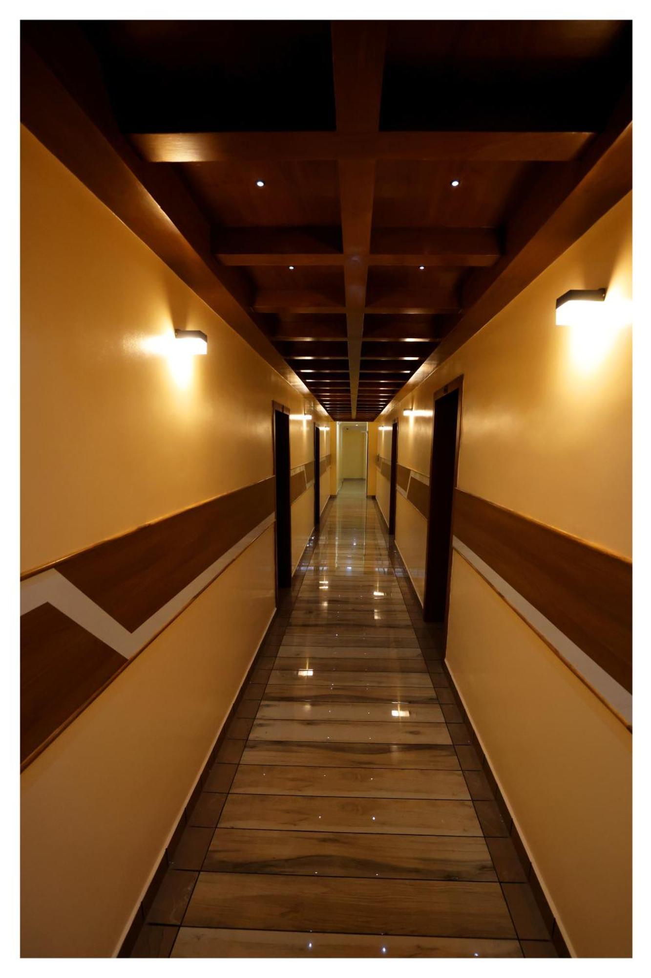 Hydel Palace Athirappilly By Bestinn Leisure Exterior foto